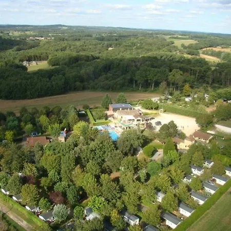 Le Pigeonnier キャンプ場 Saint-Crépin-et-Carlucet