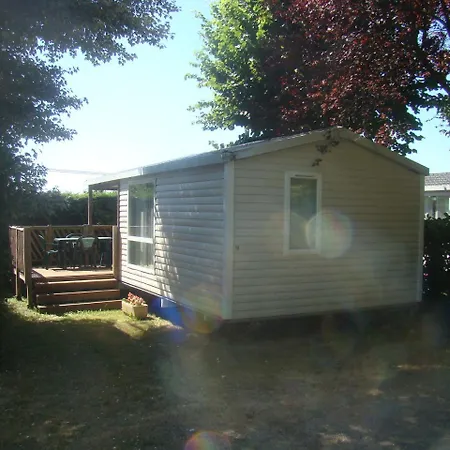 Campsite Le Pigeonnier Saint-Crepin-et-Carlucet